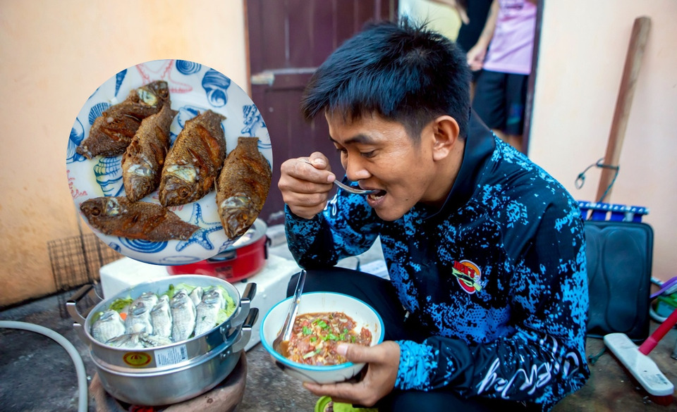 หนุ่มพัทยาทอดแหได้ปลาหมอคางดำ 15 กก. ทำเมนูทอด-นึ่งกินโชว์ บอกอร่อยเหมือนปลานิล