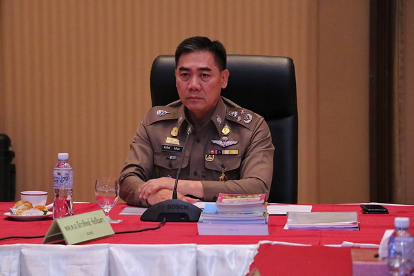 ผบ.ตร.ประชุมติดตามคดีทัวร์ศูนย์เหรียญ 