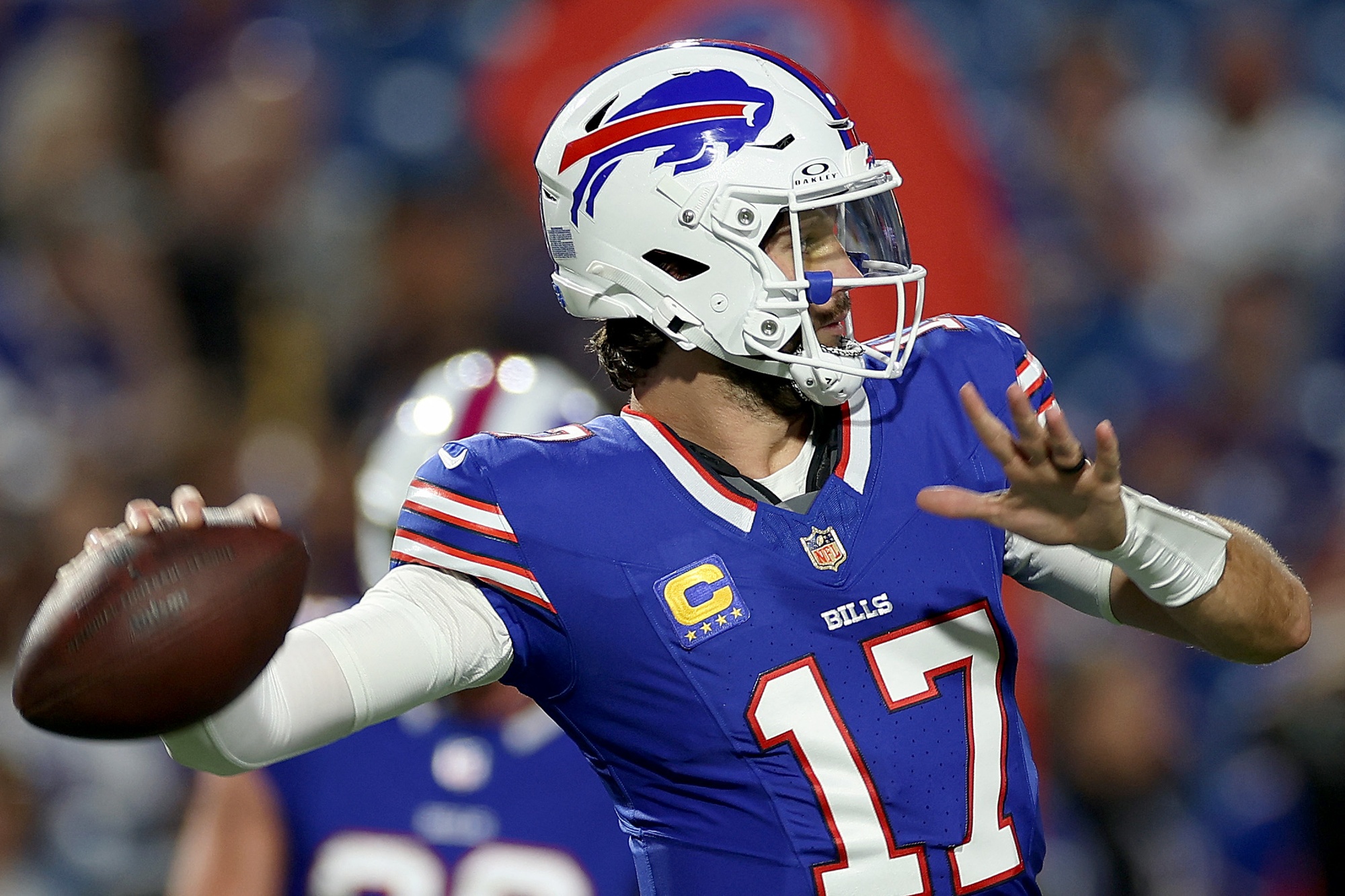 "จอช อัลเลน" ขว้างครบ 200 ทัชดาวน์ เร็วสุดอันดับ 6 NFL พาบิลล์สอัดดอลฟินส์ 31-21