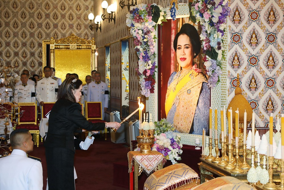 สมเด็จเจ้าฟ้าจุฬาภรณฯ เสด็จบำเพ็ญพระราชกุศลถวายพระบรมศพ “สมเด็จพระพันปีหลวง” ณ พระที่นั่งดุสิตมหาปราสาท