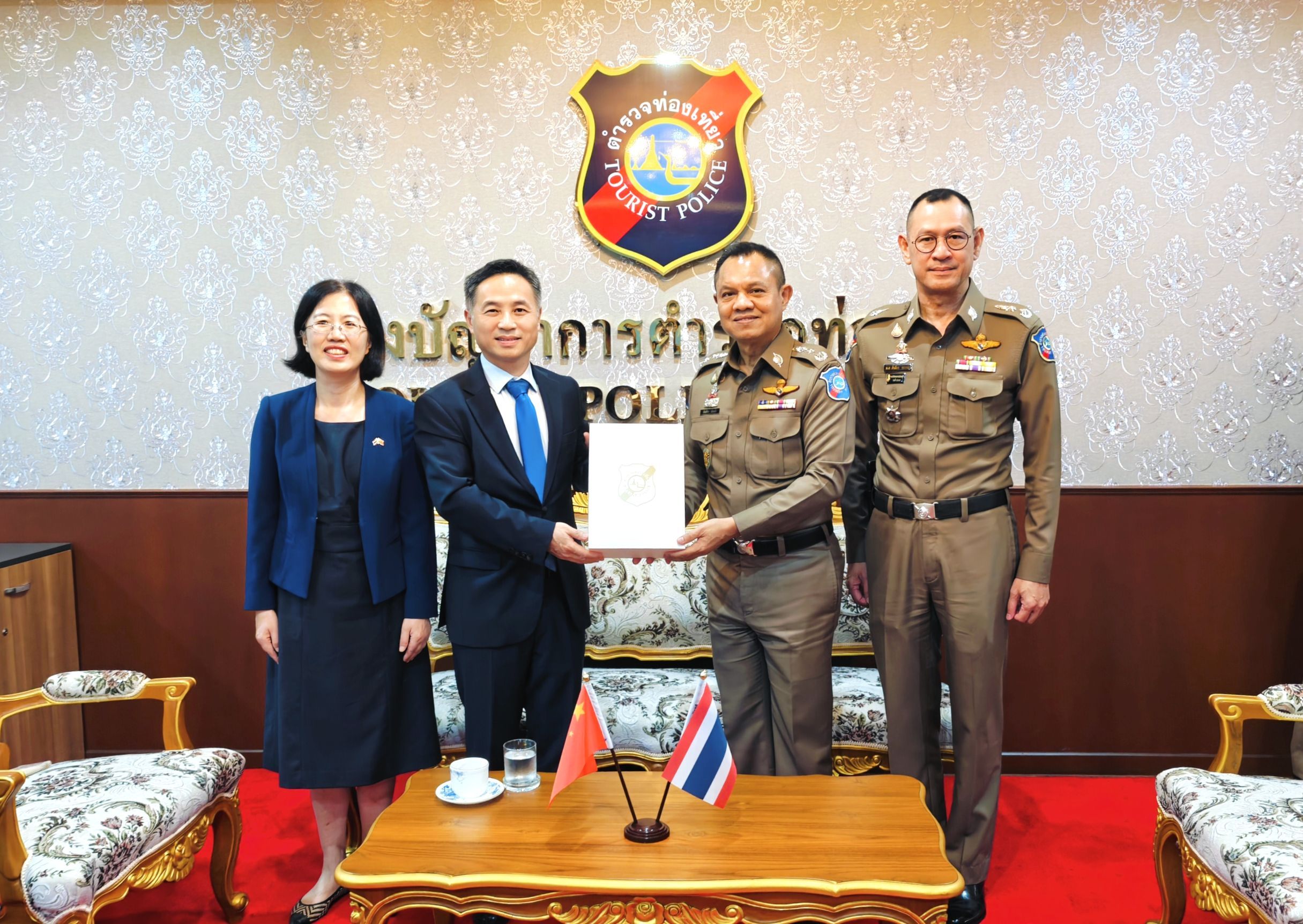 สถานทูตจีนแนะนำกงสุลใหญ่คนใหม่ เข้าเยี่ยมผู้บัญชาการตำรวจท่องเที่ยวกะชับความสัมพันธ์ไทย-จีน