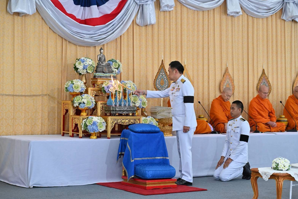 ร่วมทำบุญตักบาตรพระสงฆ์ 193 รูป ถวายพระราชกุศล วันแม่แห่งชาติ 2569