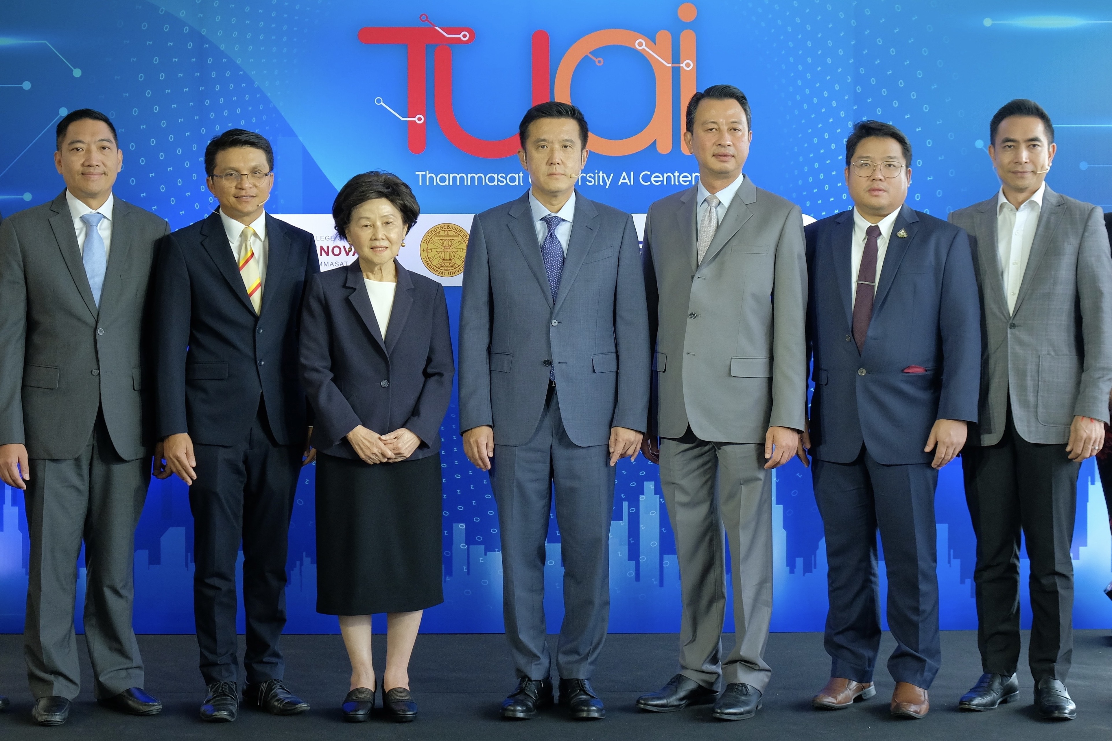 “สกาย ไอซีที” ร่วมสนับสนุนการศึกษาไทย ส่งมอบเทคโนโลยีเพื่อการเรียนรู้ด้าน AI แก่ศูนย์ปัญญาประดิษฐ์แห่งมหาวิทยาลัยธรรมศาสตร์ 
