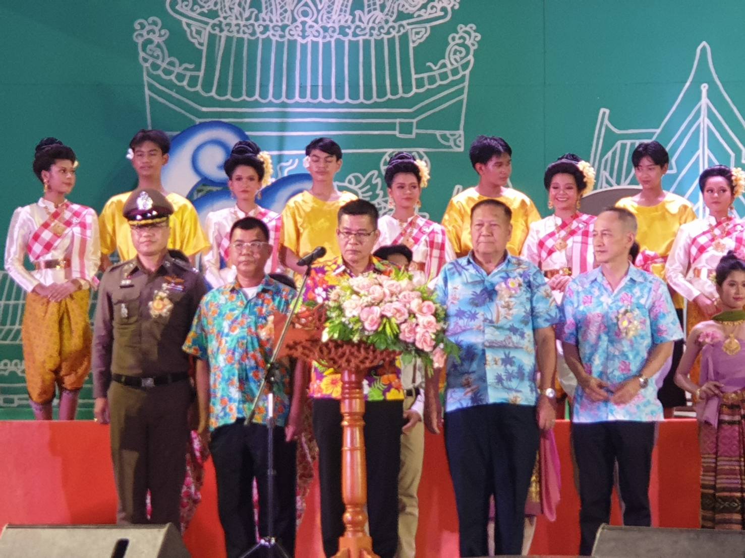 เริ่มแล้ว!! เทศบาลเมืองสวรรคโลก จัดงานประเพณีสงกรานต์ และ หวันโลก Food&Fun