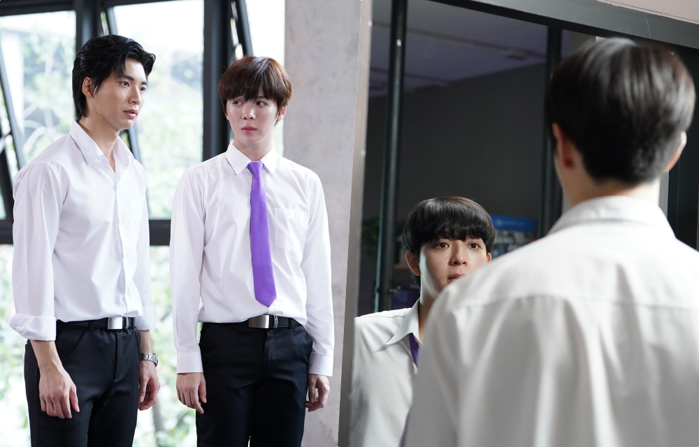 คืนนี้มีนัดมาดูกันว่า “ปอนด์” โมโหเดือด! ซัดหมัดปกป้อง “เอิร์ธ” ยังไง ใน "เพราะรักนำทาง" EP.5