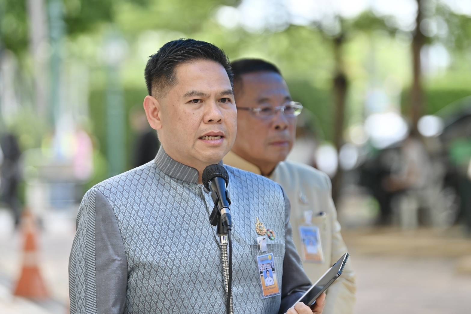 "วราวุธ" กำชับ เยียวยาจิตใจกลุ่มเปราะบาง ในศูนย์พักพิงชายแดนไทย-กัมพูชา
