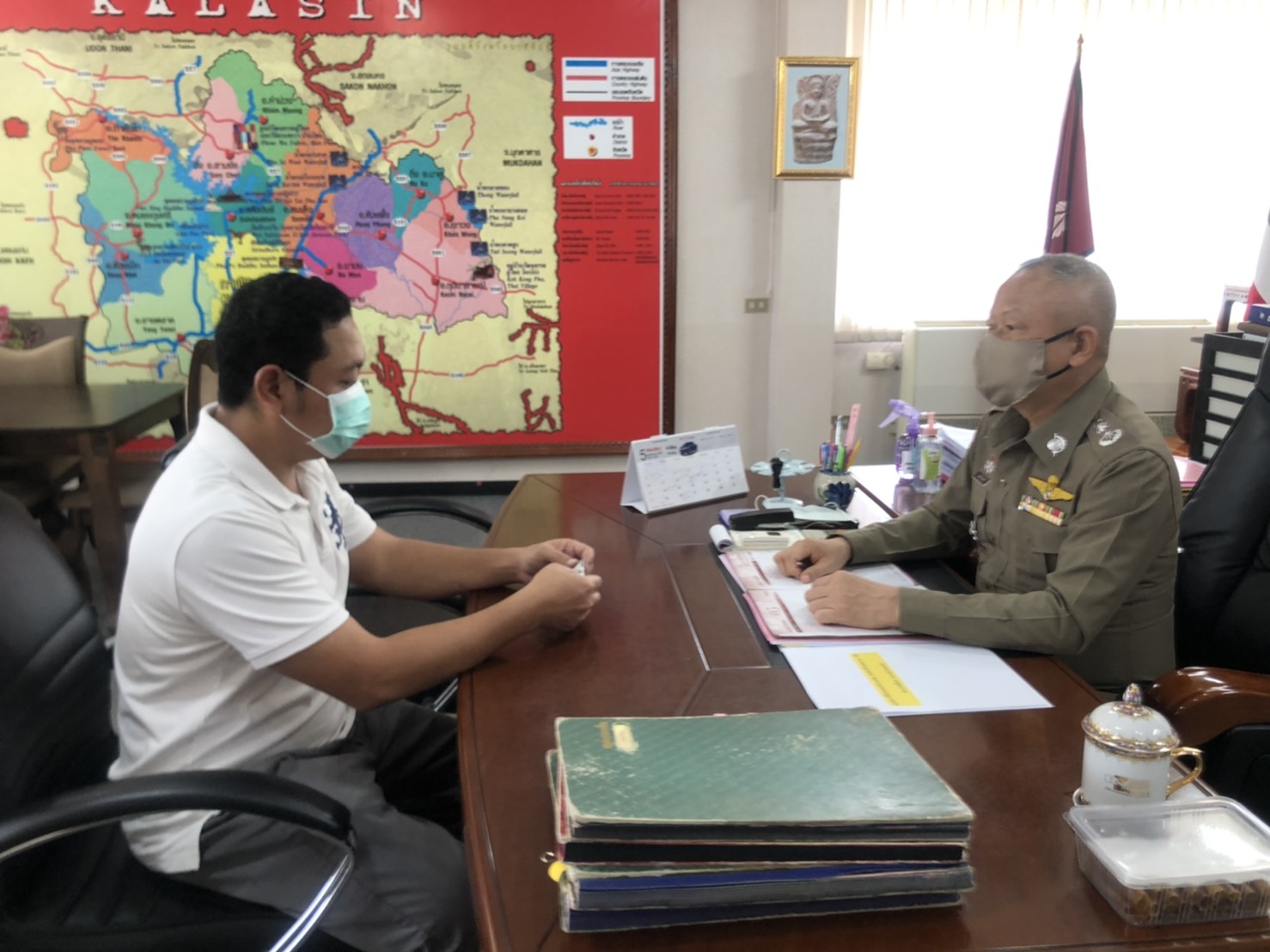 ผู้การฯ กาฬสินธุ์ ลั่นจับตายหากต่อสู้ ส่งชุดสืบล่าแก็งยาบ้าชิงรถตำรวจ 4 จังหวัด