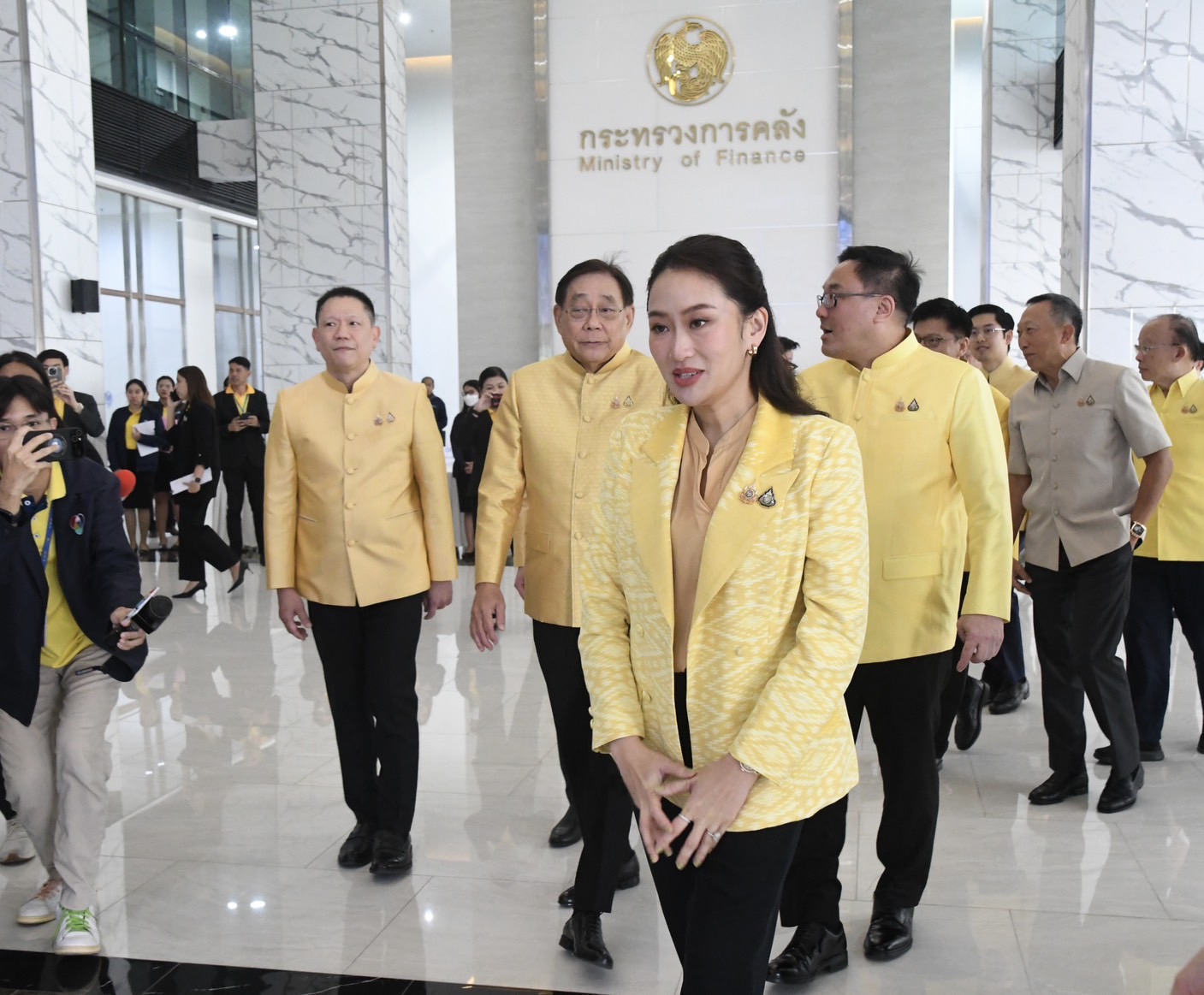 "นายกฯอิ๊งค์" ไม่ตอบปม "ปปช." ขอเวชระเบียน "ทักษิณ" นอนชั้น 14 ไป3รอบ