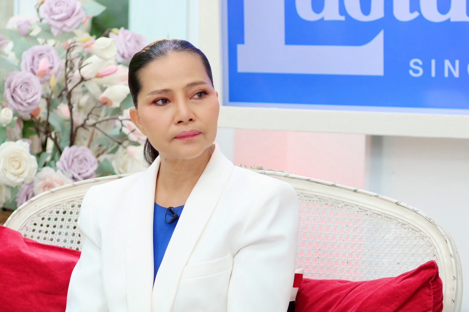 อัปเดตเรื่องราวชีวิต “สุนารี” ต้องงดรับงานเพื่อมาดูแลแม่ที่ป่วย พร้อมเปิดใจจบชีวิตคู่ ต้องสู้กับปัญหาคนเดียว
