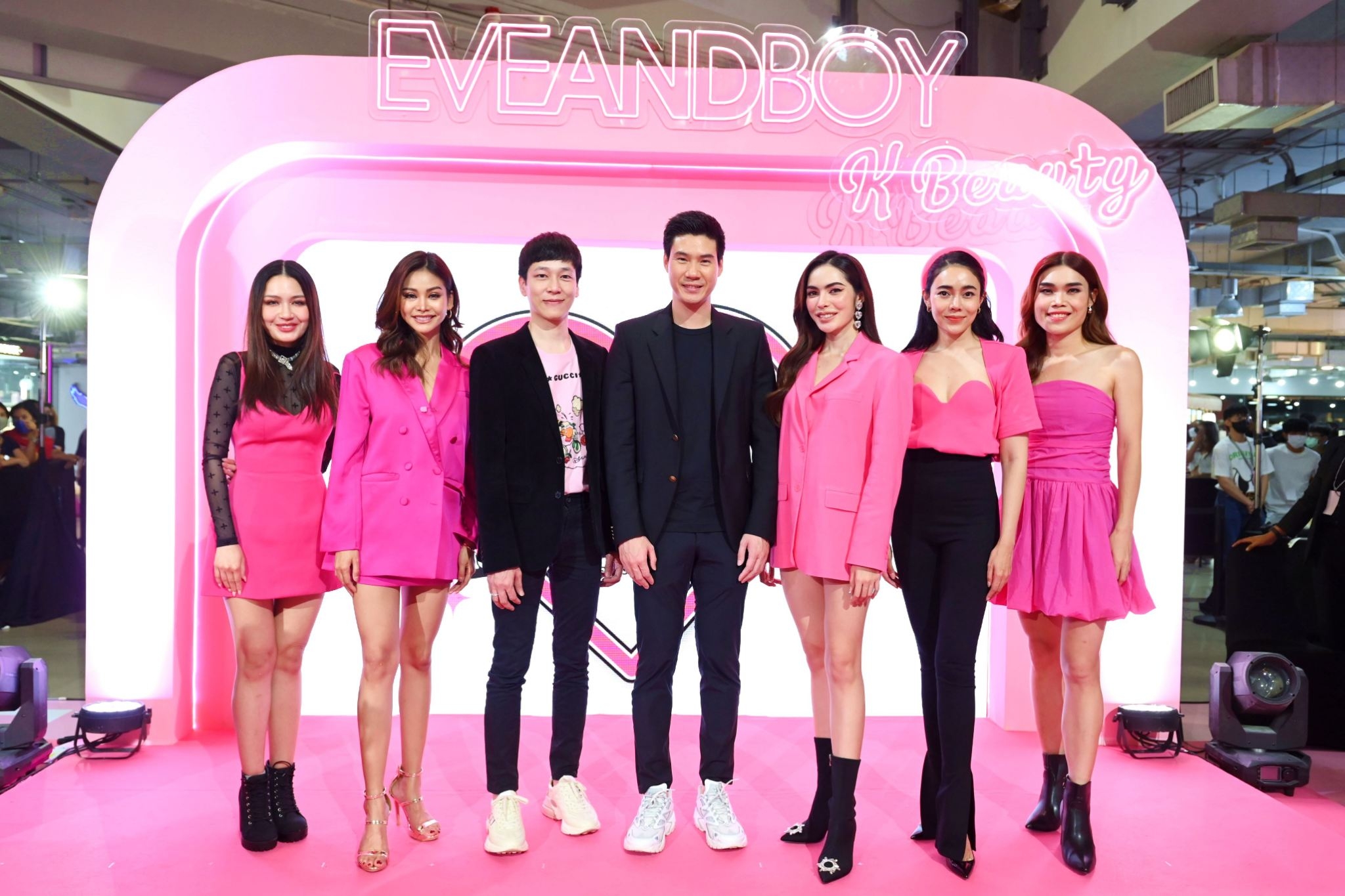  EVEANDBOY K-Beauty Pop Up Café พร้อมเสิร์ฟสินค้าบิวตี้ไอเทมเกาหลี