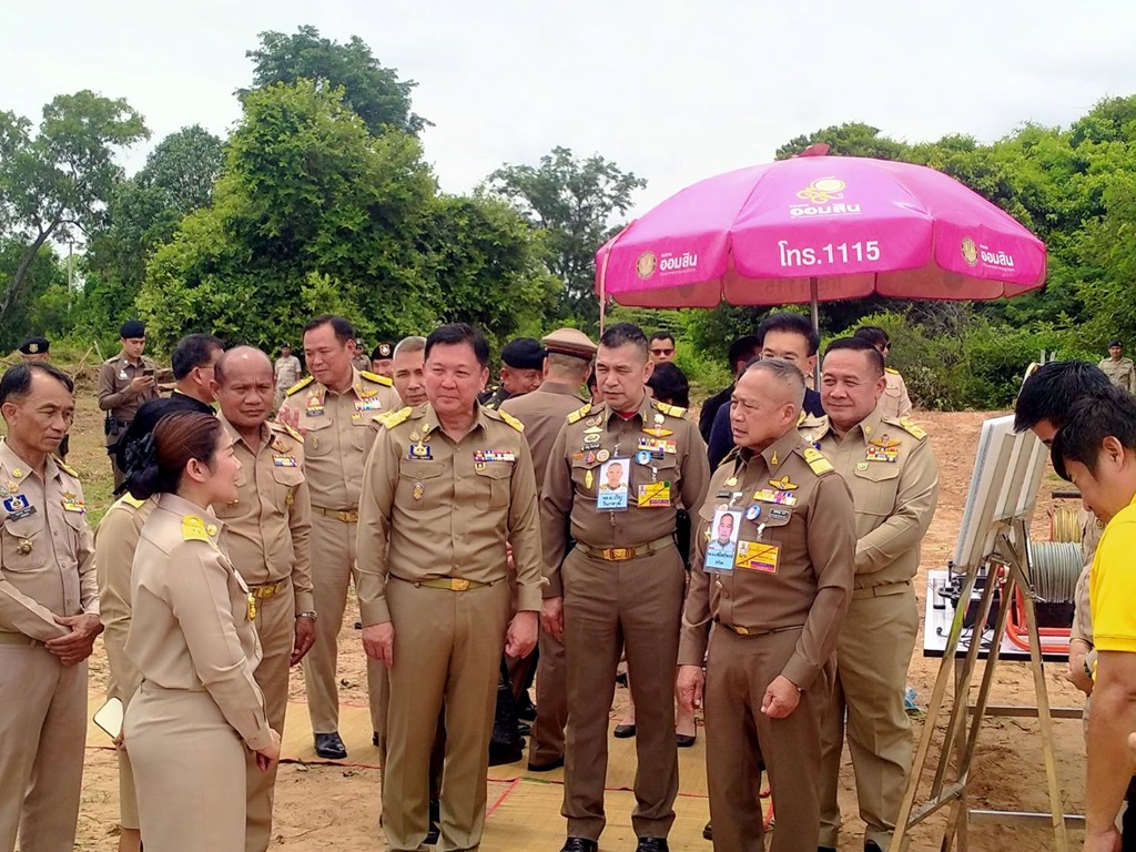ราชเลขานุการในพระองค์ฯ ตรวจติดตามโครงการจัดหาน้ำบาดาลขนาดใหญ่แก้แล้ง อันเนื่องมาจากพระราชดำริ