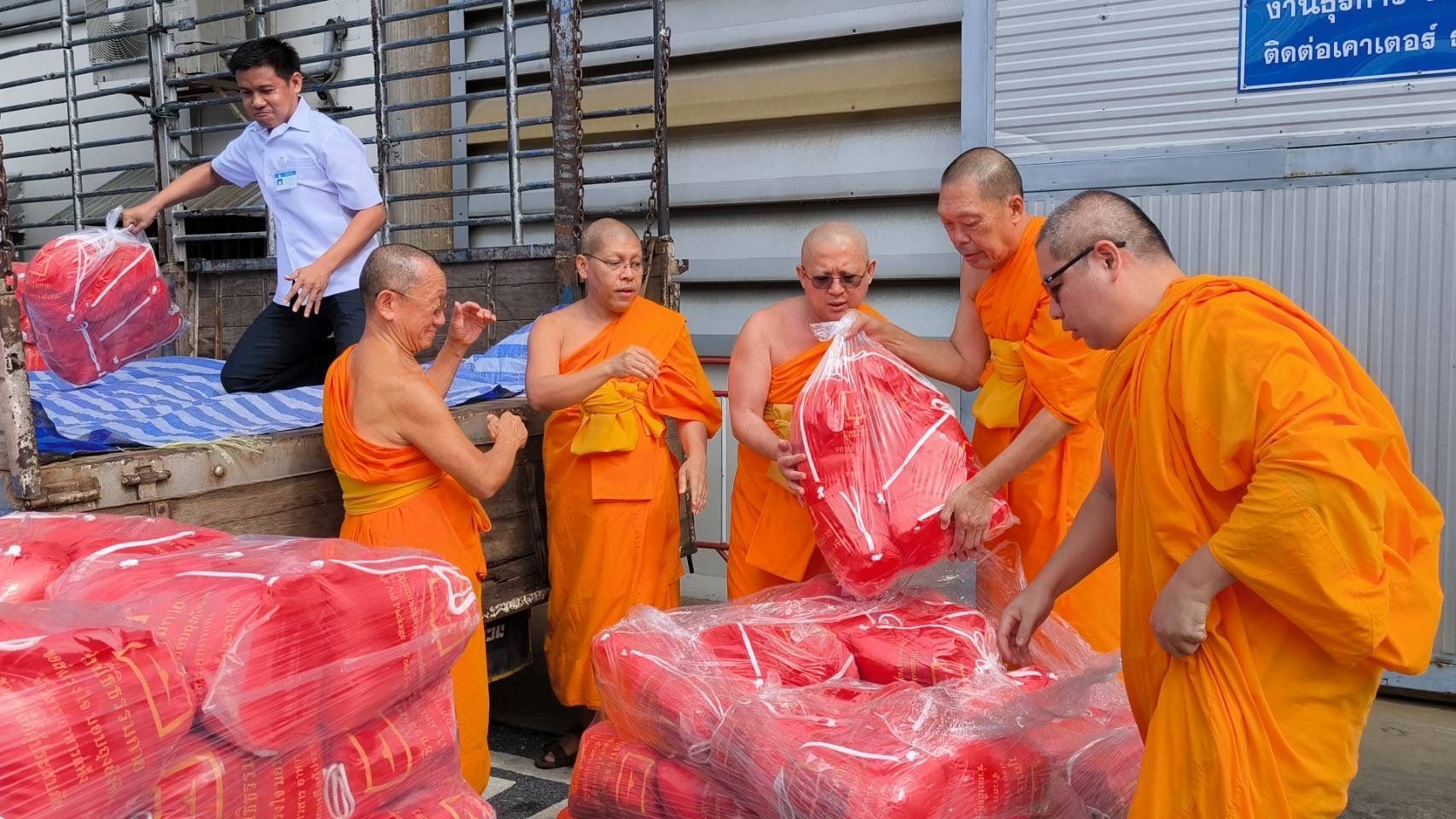 วัดพระธรรมกายส่งความช่วยเหลือผู้ประสบภัยน้ำท่วมจังหวัดหนองคายเดือดร้อนกว่า 3,000 หลังคาเรือน
