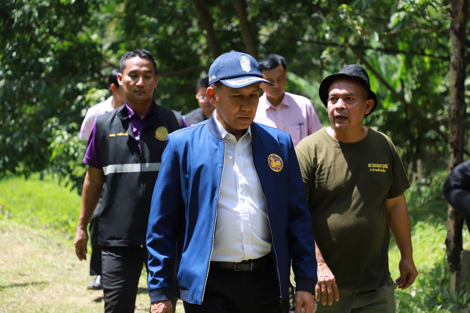 ผู้ว่าฯพังงา เดินทางตรวจเยี่ยมฟาร์มของเกษตรดีเด่นแห่งชาติ  และพบปะกับกลุ่มเกษตรแปลงใหญ่ไก่ไข่อารมณ์ดี  