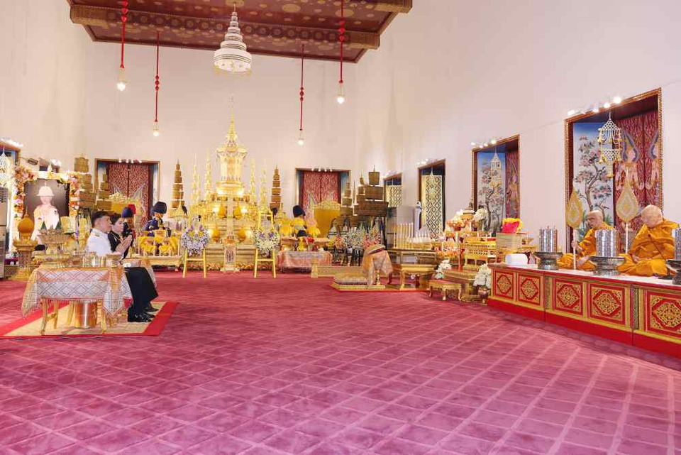 “ในหลวง – พระราชินี” ทรงบำเพ็ญพระราชกุศลปัณรสมวาร (15 วัน) พระราชทานพระศพ “สมเด็จเจ้าฟ้าพัชรกิติยาภา”