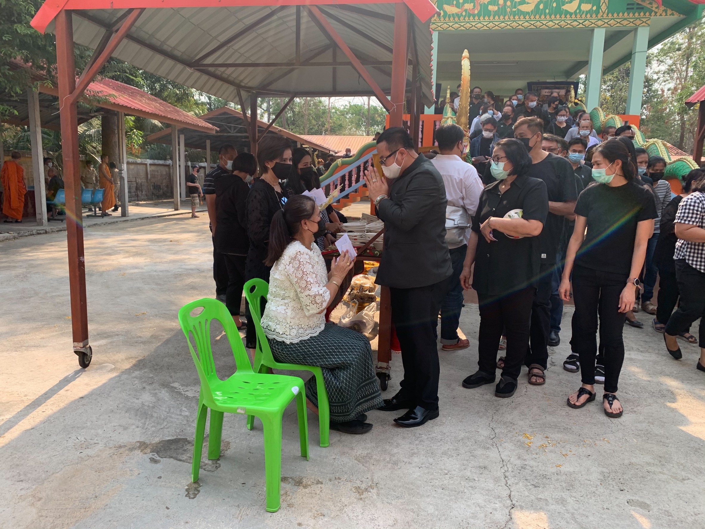 นายอำเภอห้วยคต ร่วมพิธีฌาปนกิจศพ 