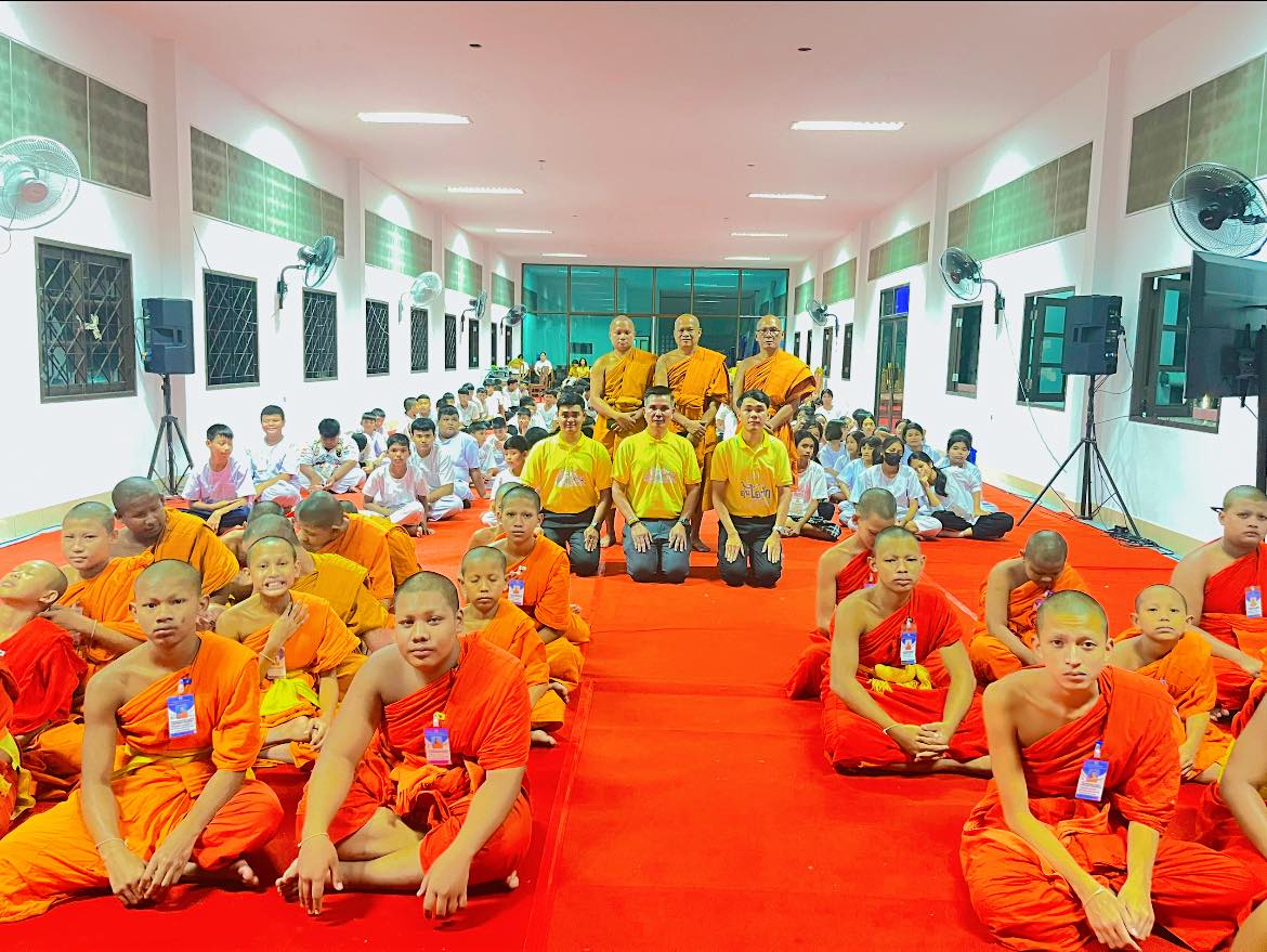 สุราษฎร์ฯเปิดโครงการปฏิบัติวิปัสสนากรรมฐาน เฉลิมพระเกียรติพระบาทสมเด็จพระเจ้าอยู่หัว