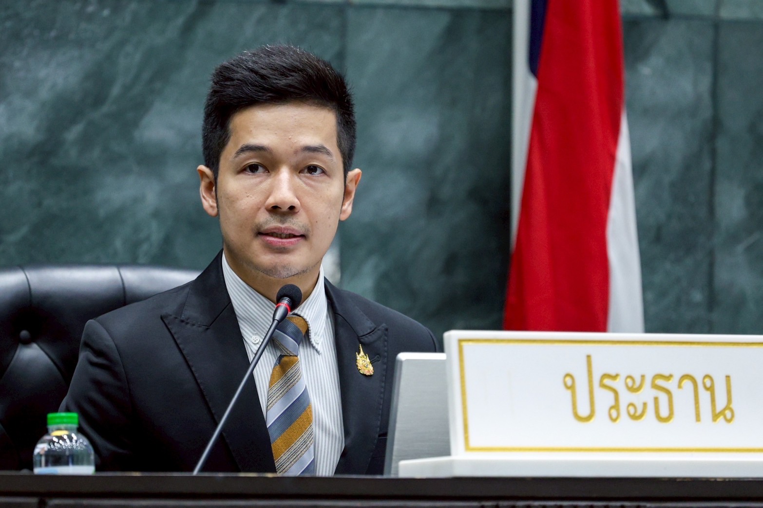 สภากทม.รับหลักการพิจารณางบปี 69 วงเงิน 9.2 หมื่นล้าน