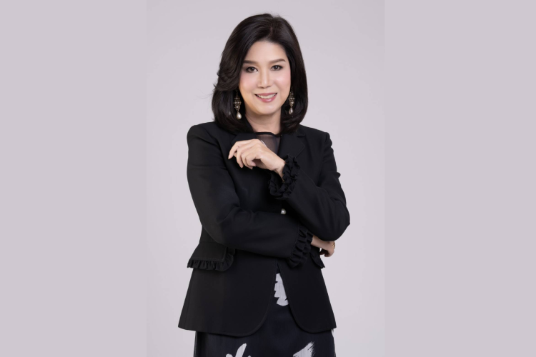 โค้งสุดท้ายปลายปี! วางแผนชีวิตให้ "อุ่นใจ" พร้อมรับ "สิทธิลดหย่อนภาษี" ด้วยประกันชีวิต ประกันสุขภาพ