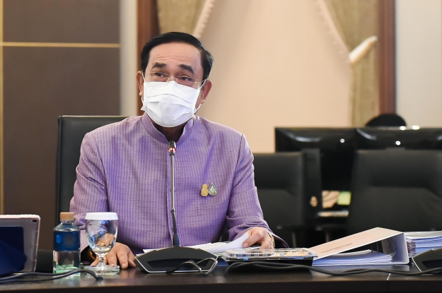 “บิ๊กตู่” ปัดตอบคำถามสื่อ หลังมีกระแสเรียกร้องให้ลาออก ให้โฆษกฯรบ. ตอบแทน