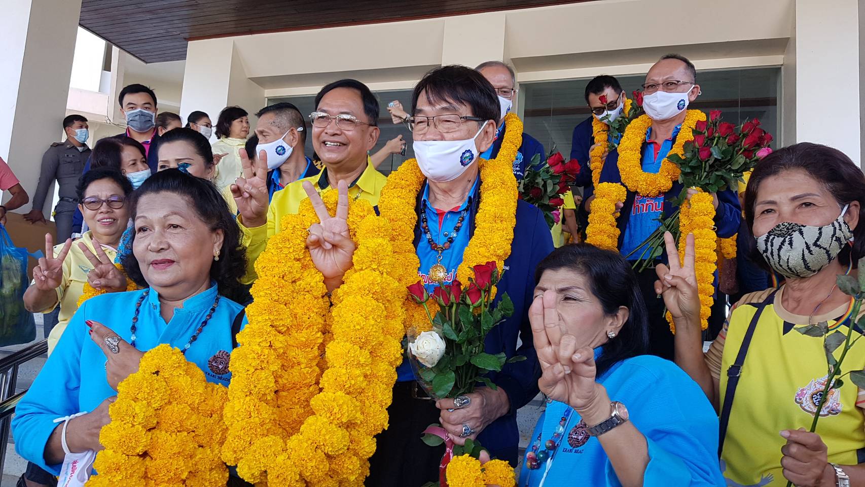 สมัครเลือกตั้งนายกเทศมนตรีเมืองกระบี่วันแรก มี 2 ทีม ส่งสมาชิกสภาครบทุกเขต 
