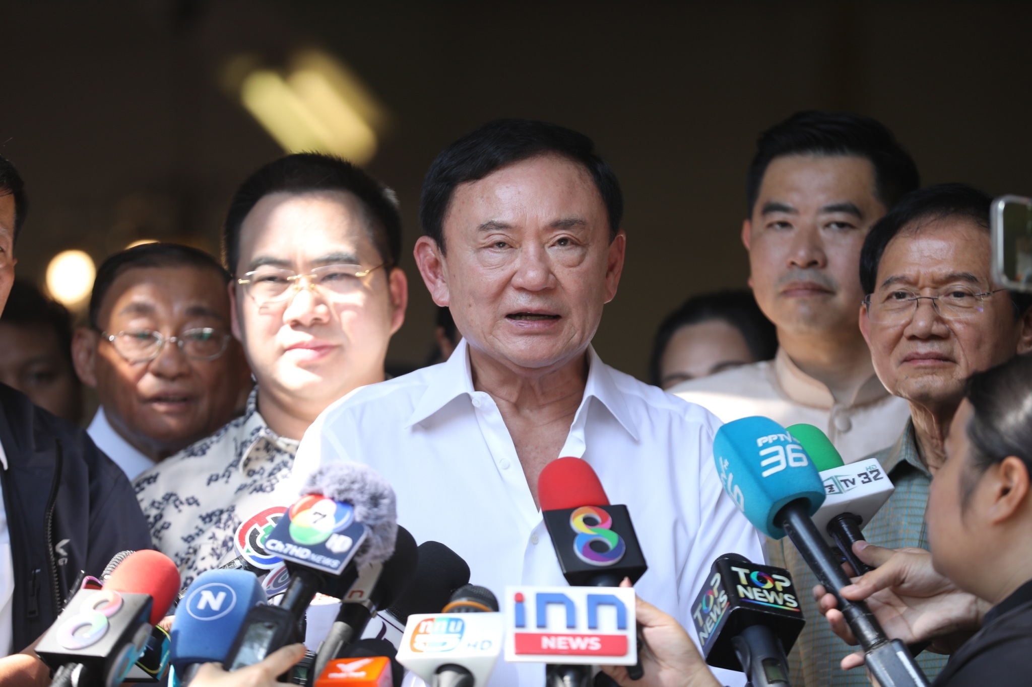 จับตา ! "ทักษิณ" ควง "ธรรมนัส" ร่วมงานศพ "สจ.โต้ง" พรุ่งนี้ 
