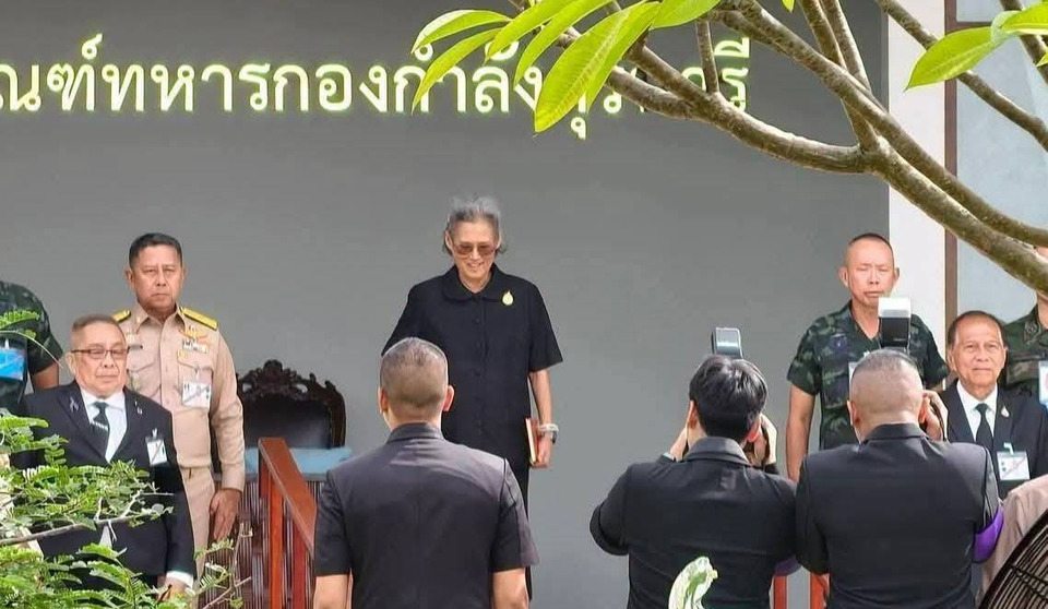 "กรมสมเด็จพระเทพฯ" เสด็จฯเยี่ยมกองกำลังสุรนารี พระราชทานขวัญกำลังใจแก่ครอบครัวทหารผู้เสียชีวิตและได้รับบาดเจ็บ