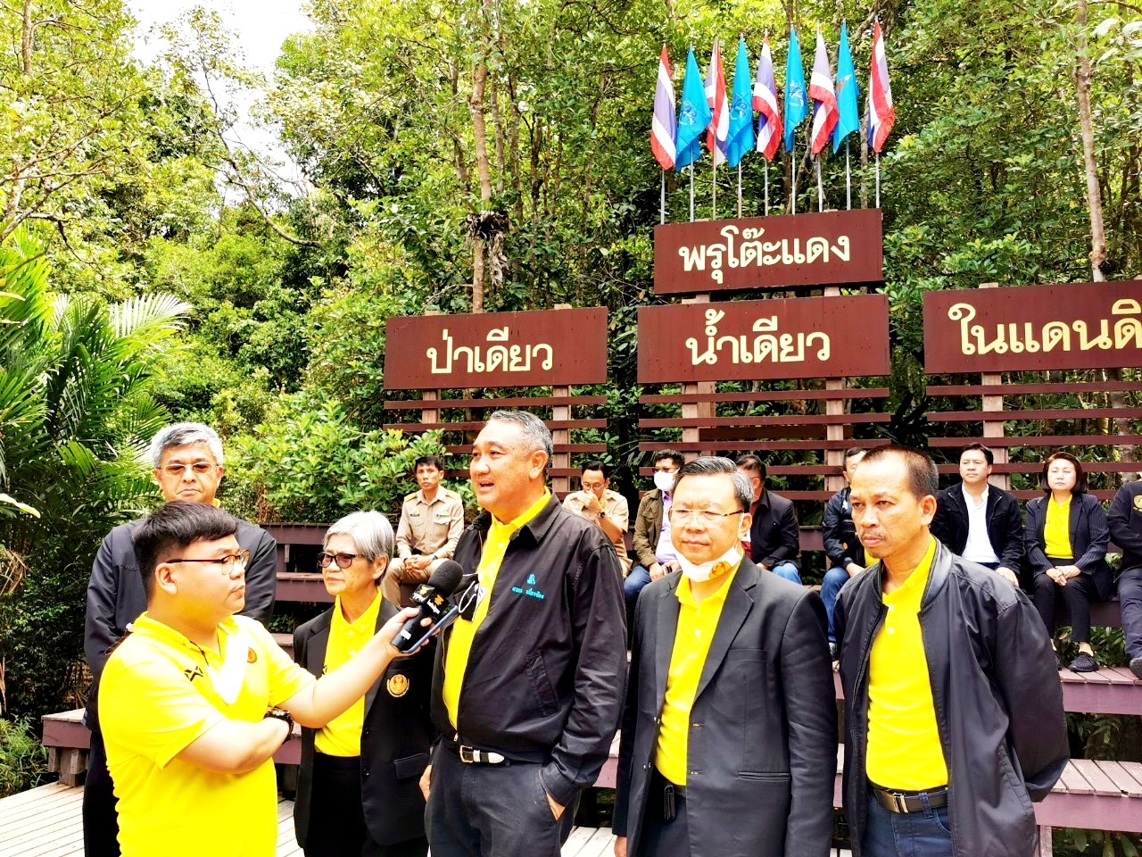 "สาคร” นำคณะอนุกมธ.ลุ่มน้ำใต้ล่องศึกษาปัญหา อุปสรรคพัฒนาลุ่มน้ำ 3 จังหวัดชายแดนใต้ พบแม่น้ำสายบุรีขาดการบริหารจัดการ