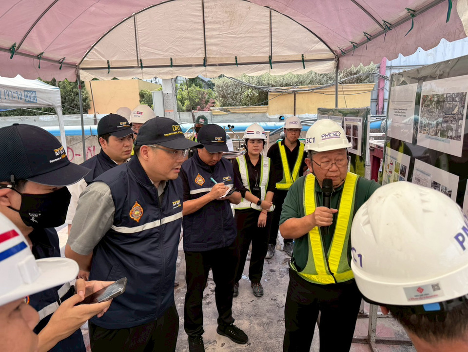 ขร.ลงพื้นที่รถไฟฟ้าม่วงใต้ ติดตามความคืบหน้า แก้ปัญหาถนนสามเสนทรุดตัว