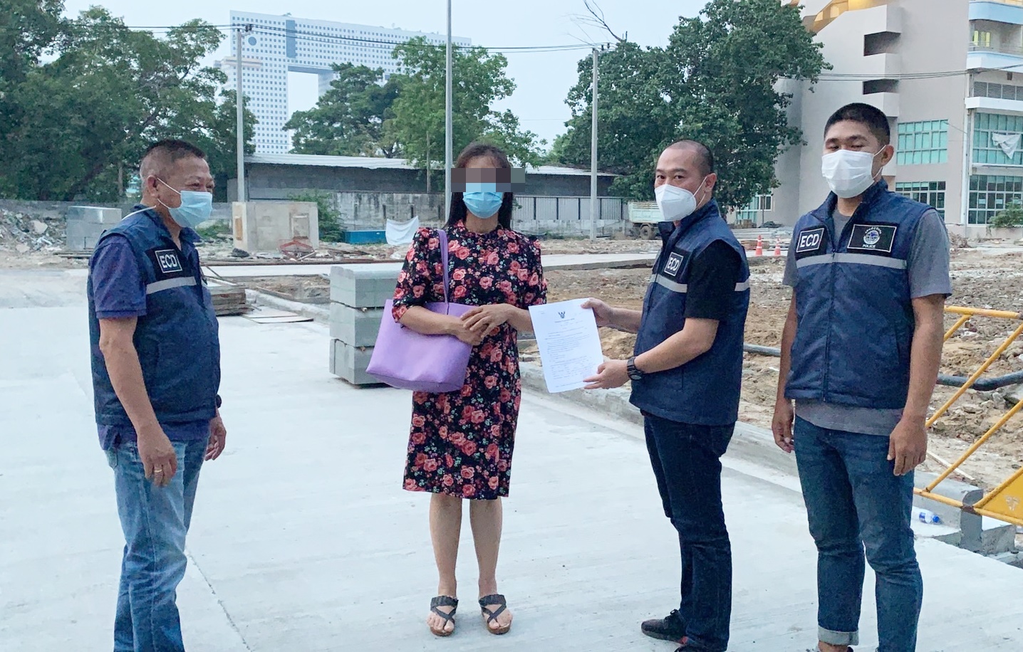 รวบสาวใหญ่ขบวนการตุ๋นลงทุนค้าเพชรพลอย พบเสียหายนับสิบล้าน 