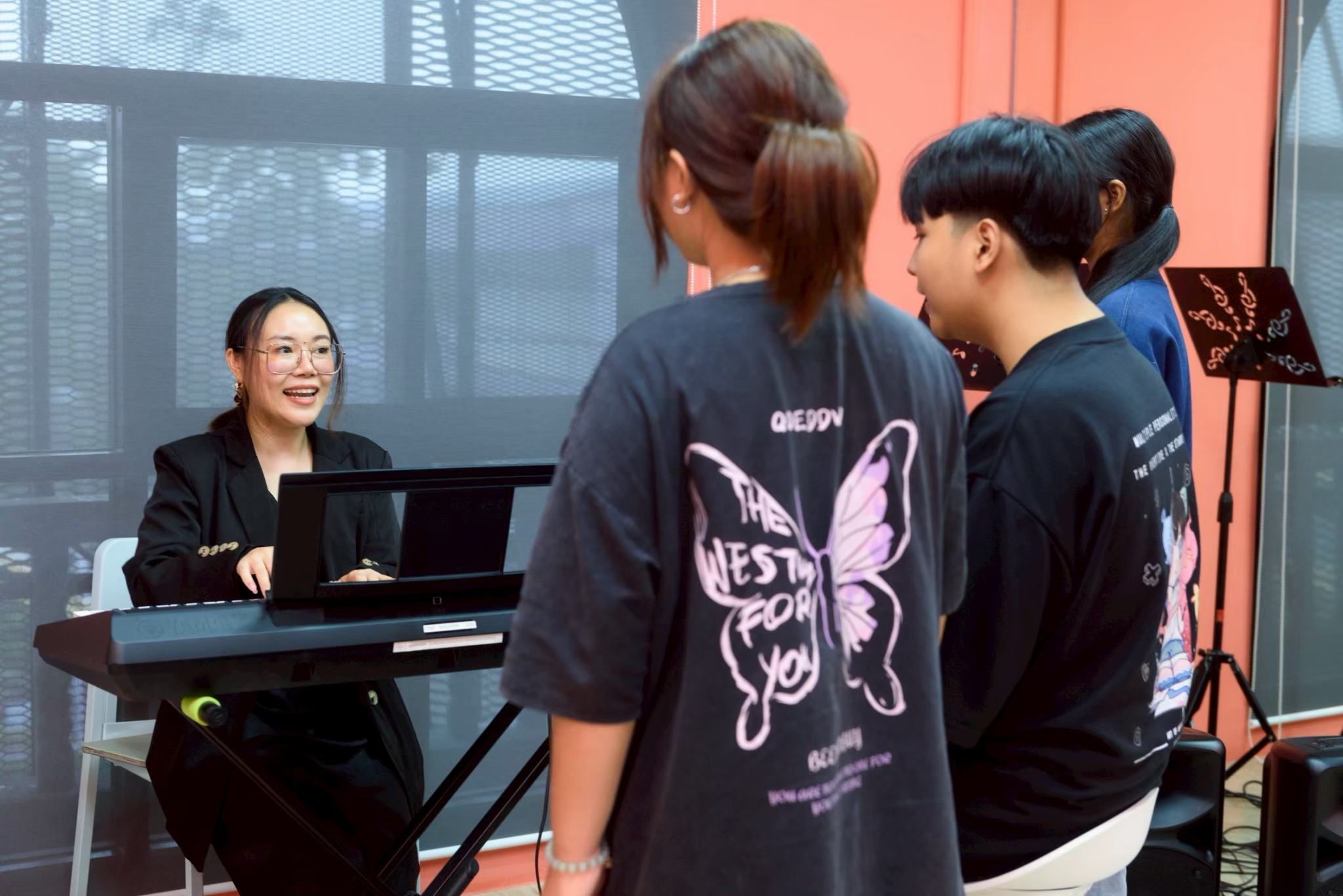 ไฟ-ฟ้า โดย ทีทีบี มุ่งจุดประกายเด็กไฟ-ฟ้า ผ่านคลาสร้องเพลง สร้างการเปลี่ยนแปลงและมองเห็นคุณค่าในตัวเอง