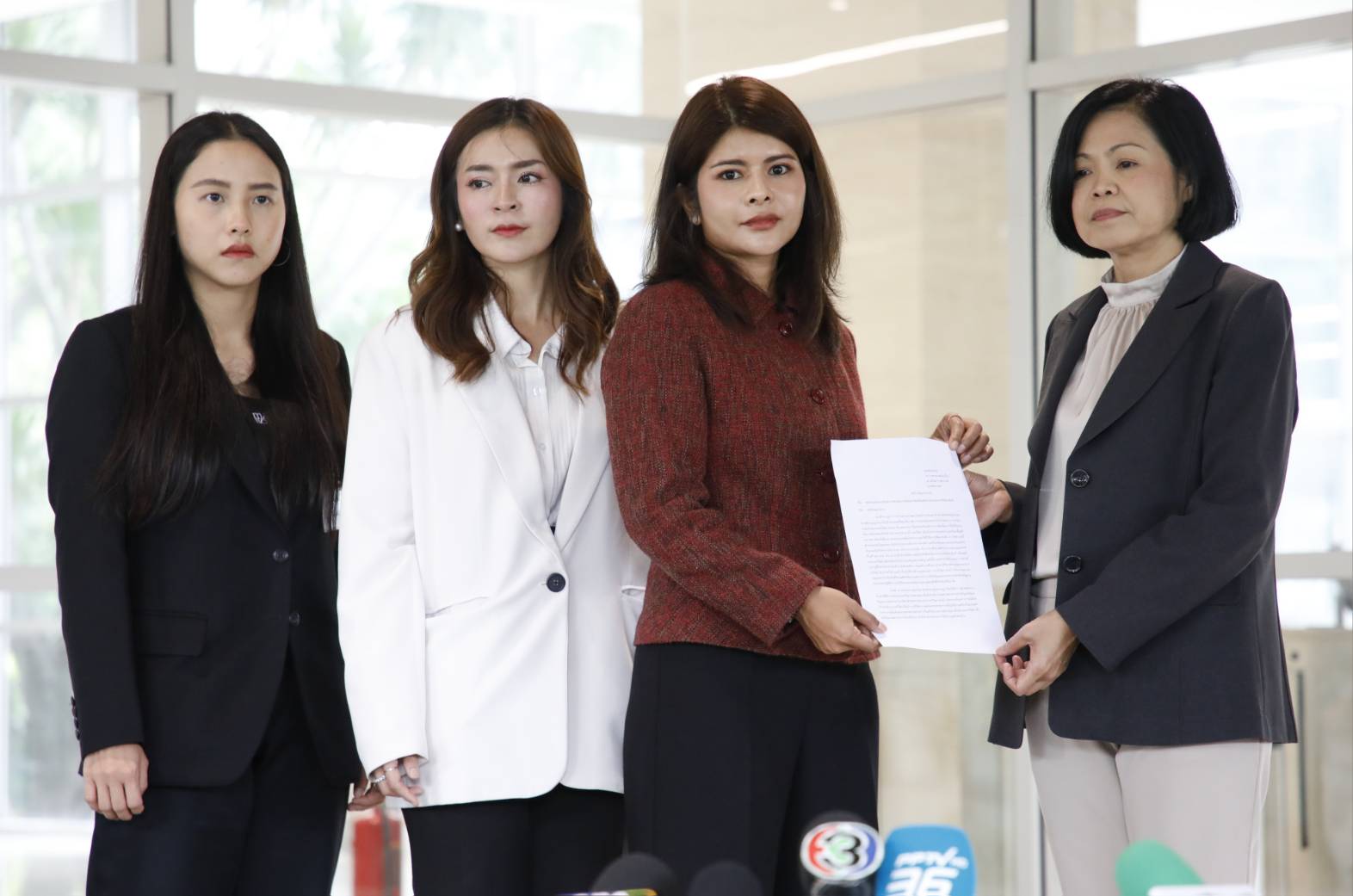3 ใบเถา สส.พรรคประชาชน ยื่นสรรพากรตรวจสอบภาษี “ทวีวัฒน์” หลังพบอ้างเป็นเจ้าของเงิน 12 ล้าน