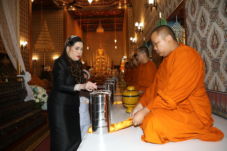 กรมพระศรีสวางควัฒนฯ ทรงบำเพ็ญพระราชกุศล ถวายพระบรมศพ “พระบรมราชชนนีพันปีหลวง” 