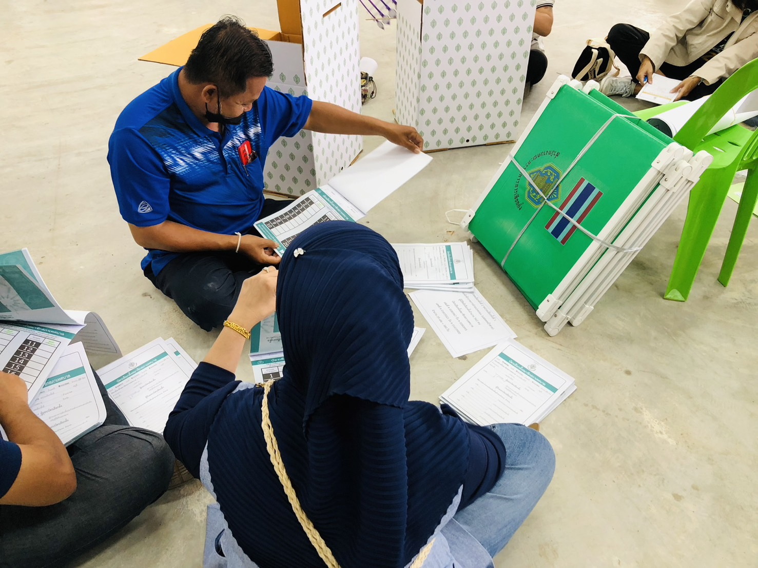 ยะลารับมอบหีบบัตรเลือกตั้งสมาชิกสภาเทศบาลและนายกเทศมนตรีเมืองเบตง