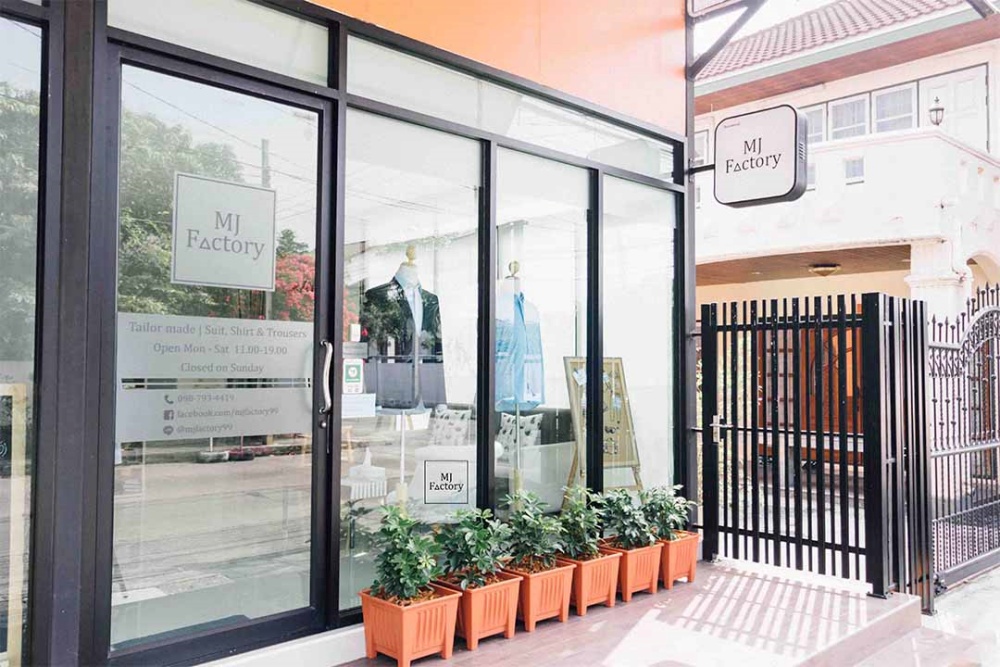 สร้างบุคลิกให้ดูเนี้ยบขึ้นด้วยบริการตัดสูทจาก MJ Factory