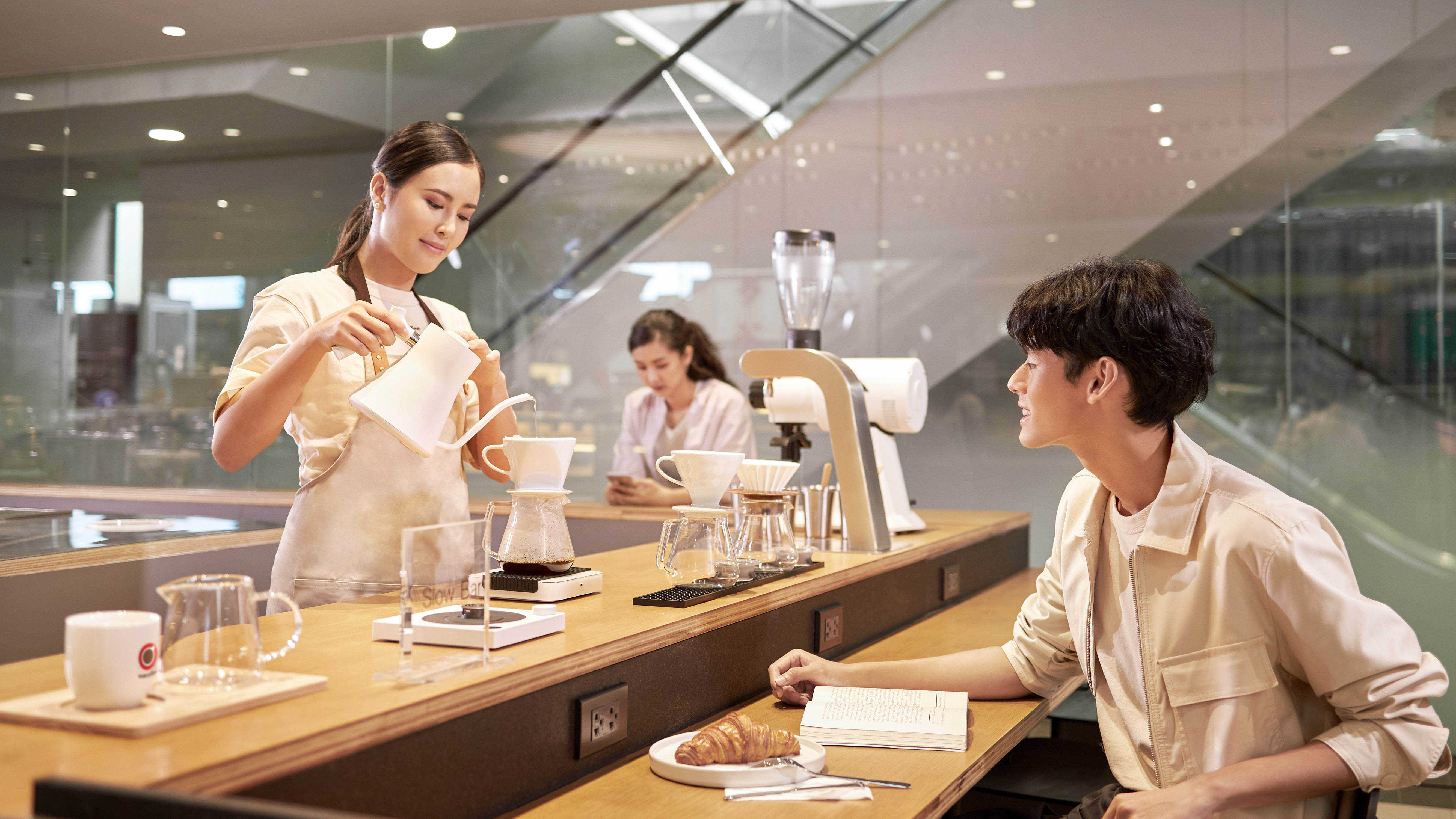 คนรักกาแฟ! ทรูคอฟฟี่ พลิกโฉมสู่เวิลด์คลาส คาเฟ่สุดล้ำ Roastery & Bakery Café เชื่อมโยงชีวิตยุคดิจิทัลทุกมิติ 