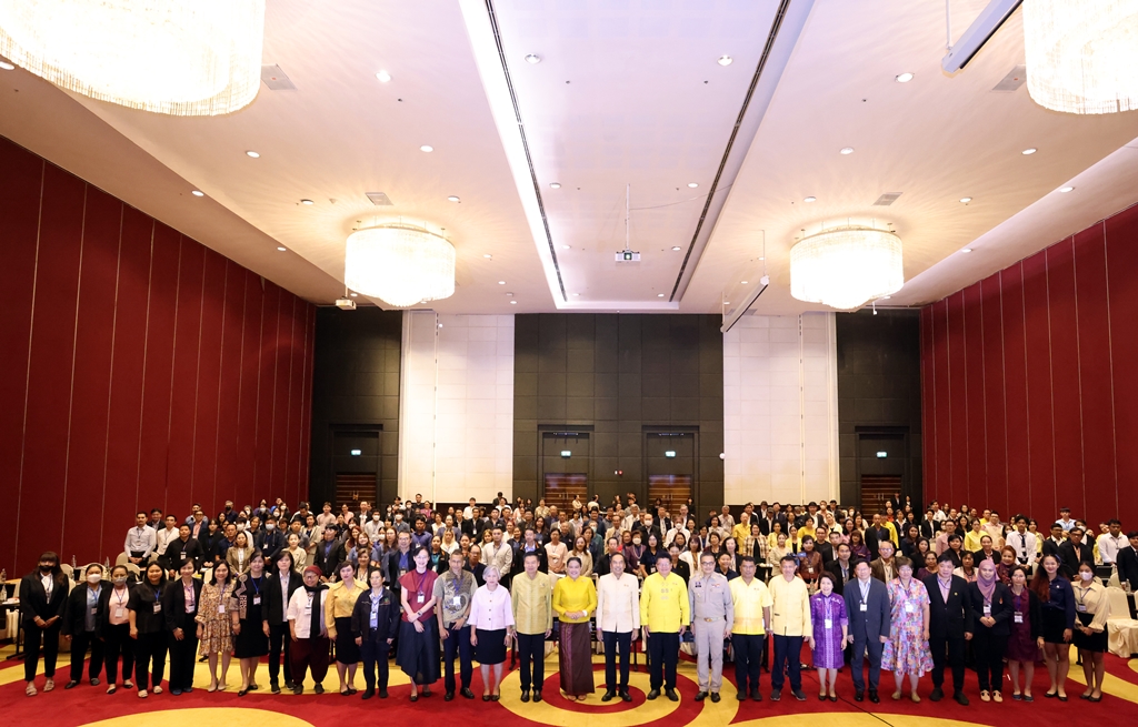 พช. ติวเข้ม คณะกรรมการ คณะทำงาน คัดสรรสินค้า OTOP ระดับประเทศ เป็นมาตรฐานเดียวกัน