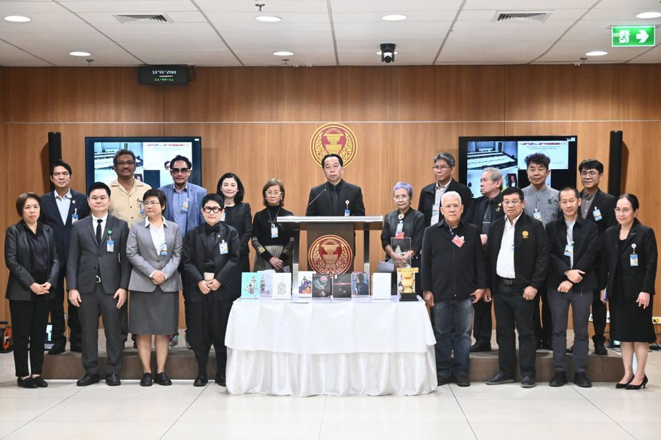 วัฒน์ ยวงแก้ว–สงกาสังข์ คว้ารางวัลพานแว่นฟ้า ปี 2569 ในวาระครบรอบ 25 ปี วรรณกรรมการเมือง