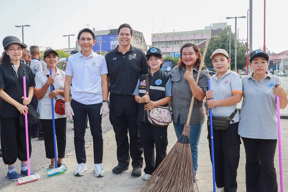“สรรเพชญ” ผนึกกำลัง เทศบาลนครสงขลาเยาวชนหลายสถานศึกษา ร่วมฟื้นฟูเมืองเก่าสงขลาหลังน้ำท่วมใหญ่