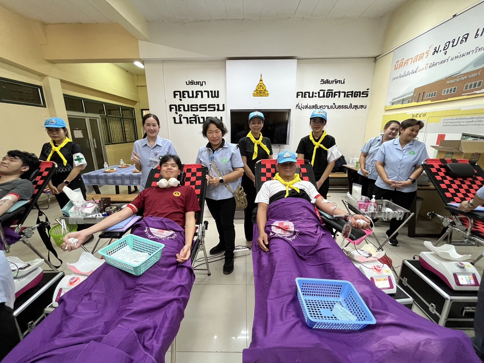 ประชาชนแห่บริจาคเลือดช่วยทหารเหตุปะทะชายแดนไทย-กัมพูชา