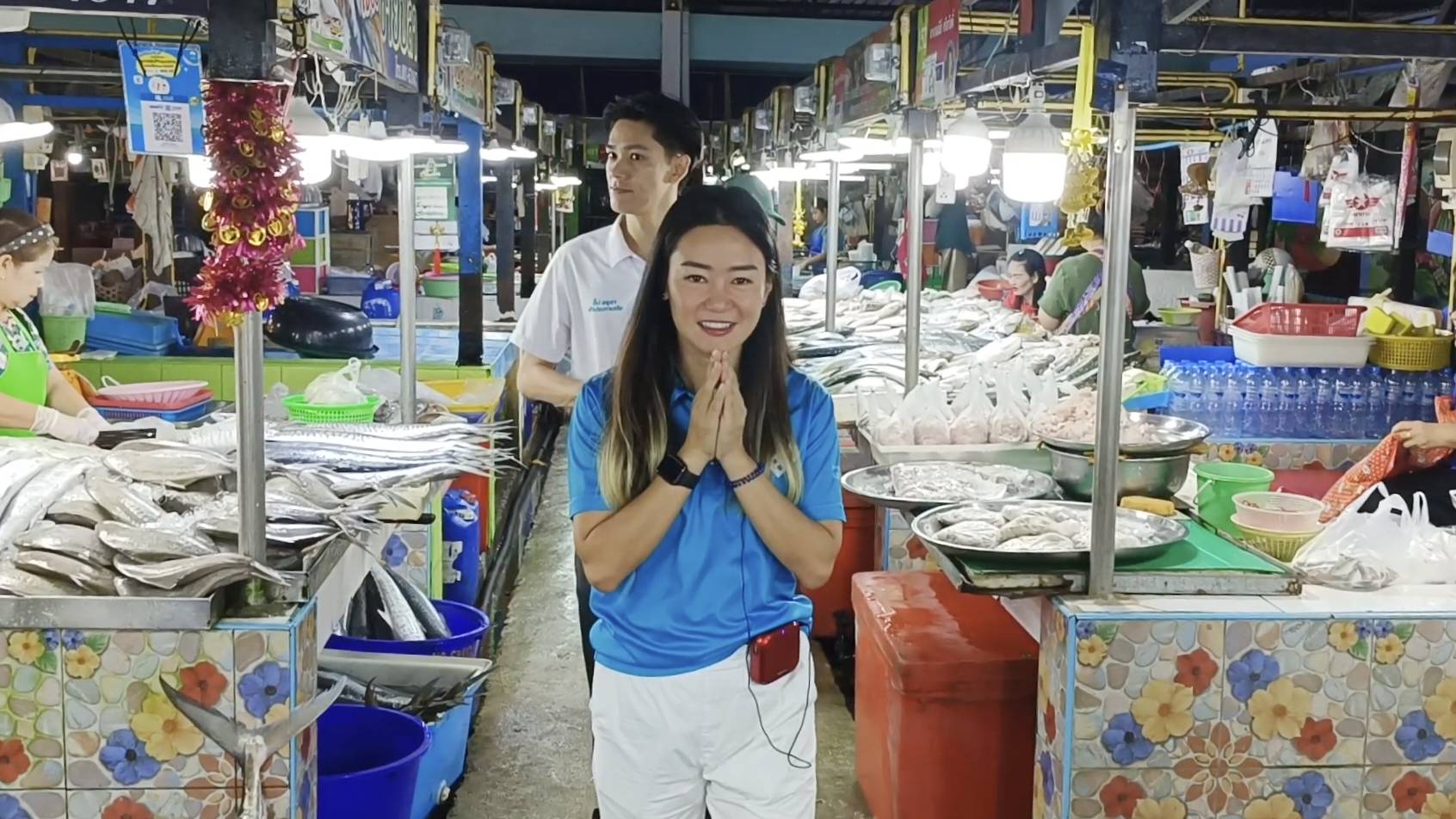 “จิ๊ป อรุชา” ผู้สมัคร ส.อบจ.ระยอง เขต 5 ลุยตลาดสดแม่แดง อ้อนขอคะแนนชาวบ้าน