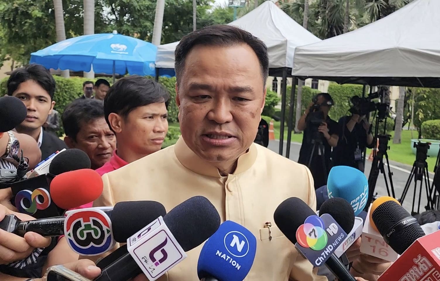 “อนุทิน” เผย ร่วมวงข้าวนายกฯ คุยแก้น้ำท่วม เร่งสำรวจ - จัดทำบัญชี เยียวยารายครัวเรือน ตั้งเกณฑ์สูงสุดช่วยประชาชน