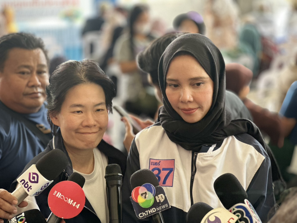 “ซาบีดา” ลุยอ้อนขอคะแนนบางกะปิ–วังทองหลาง ชวนสร้างปรากฏการณ์สีน้ำเงิน เลือกภูมิใจไทย ด้าน “โอ๋ ฐิติภัสร์” ขอแรงหนุนคนพื้นที่เข้าไปทำงาน