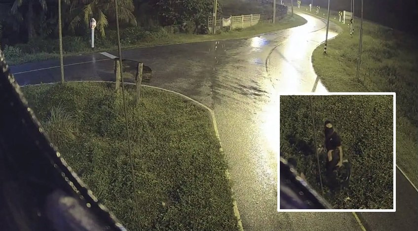 ป่วนเจาะไอร้อง! คนร้ายลอบเผากล้อง CCTV กลางสามแยกบ้านลูโบะเย๊าะ เจ้าหน้าที่เร่งล่าตัว