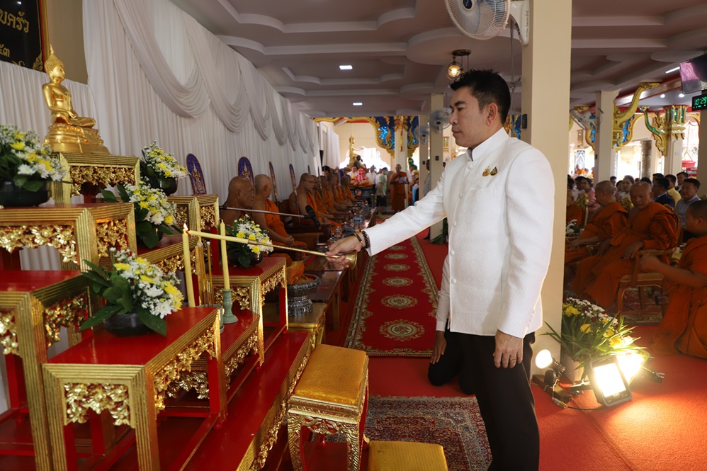 ผู้ว่าฯกาญจนบุรีเป็นประธานในพิธีบำเพ็ญกุศลวันบูรพาจารย์รำลึกฉลองพัดมหาเปรียญวัดเทวสังฆาราม 