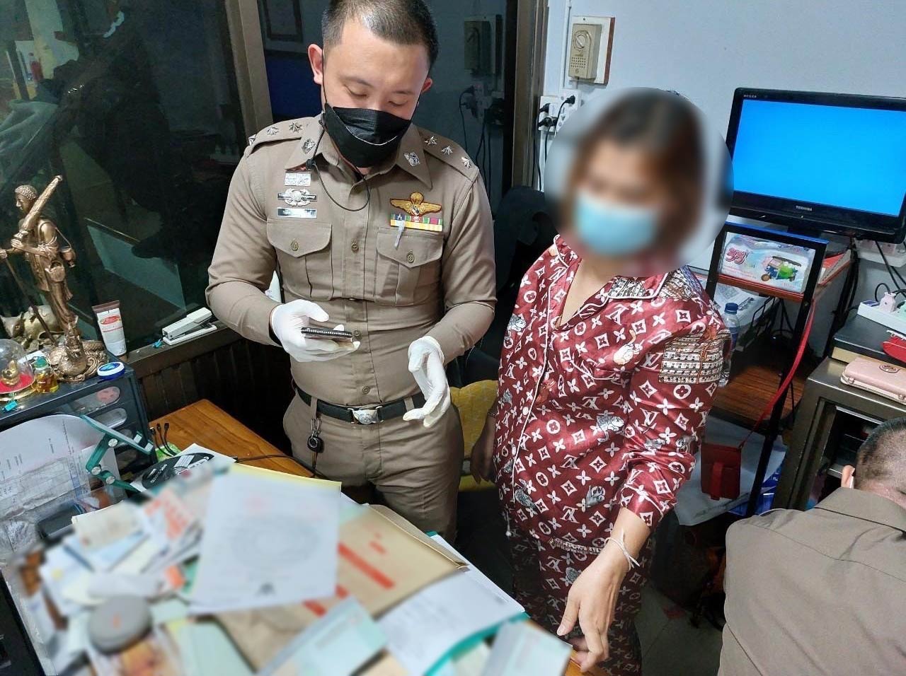 บก.ปอท. รวบ 4 ผู้ต้องหา ลวงโอนเงินเสียหายกว่า 6 ล้านบาท