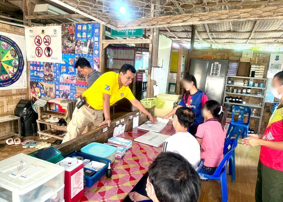 แม่ฮ่องสอนจัดระบบแรงงานต่างด้าวในศูนย์อพยพ ผู้ประกอบการขอใช้แล้ว 5 ราย  ส่วนใหญ่งานก่อสร้าง