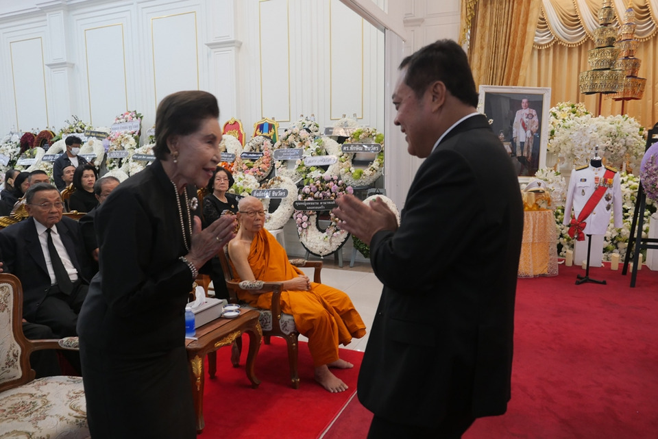 "พ.ต.อ.ทวี สอดส่อง" ร่วมพิธีสวดพระอภิธรรม และพิธีบรรจุศพ "พลตำรวจโทวิโรจน์ เปาอินทร์"