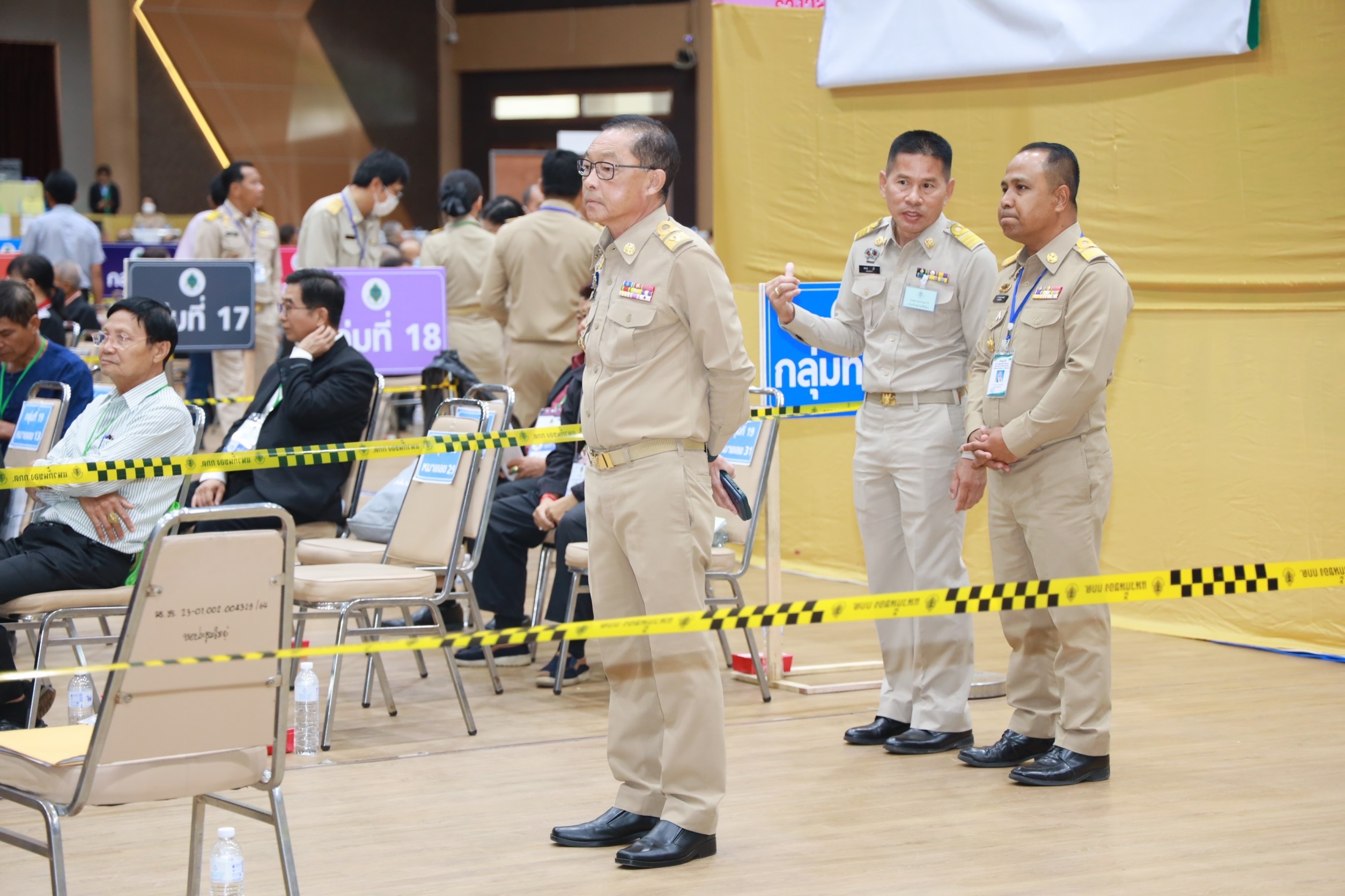 ผู้ว่าฯเชียงราย ร่วมสังเกตการณ์เลือก สว.ระดับจังหวัด บรรยากาศคึกคัก