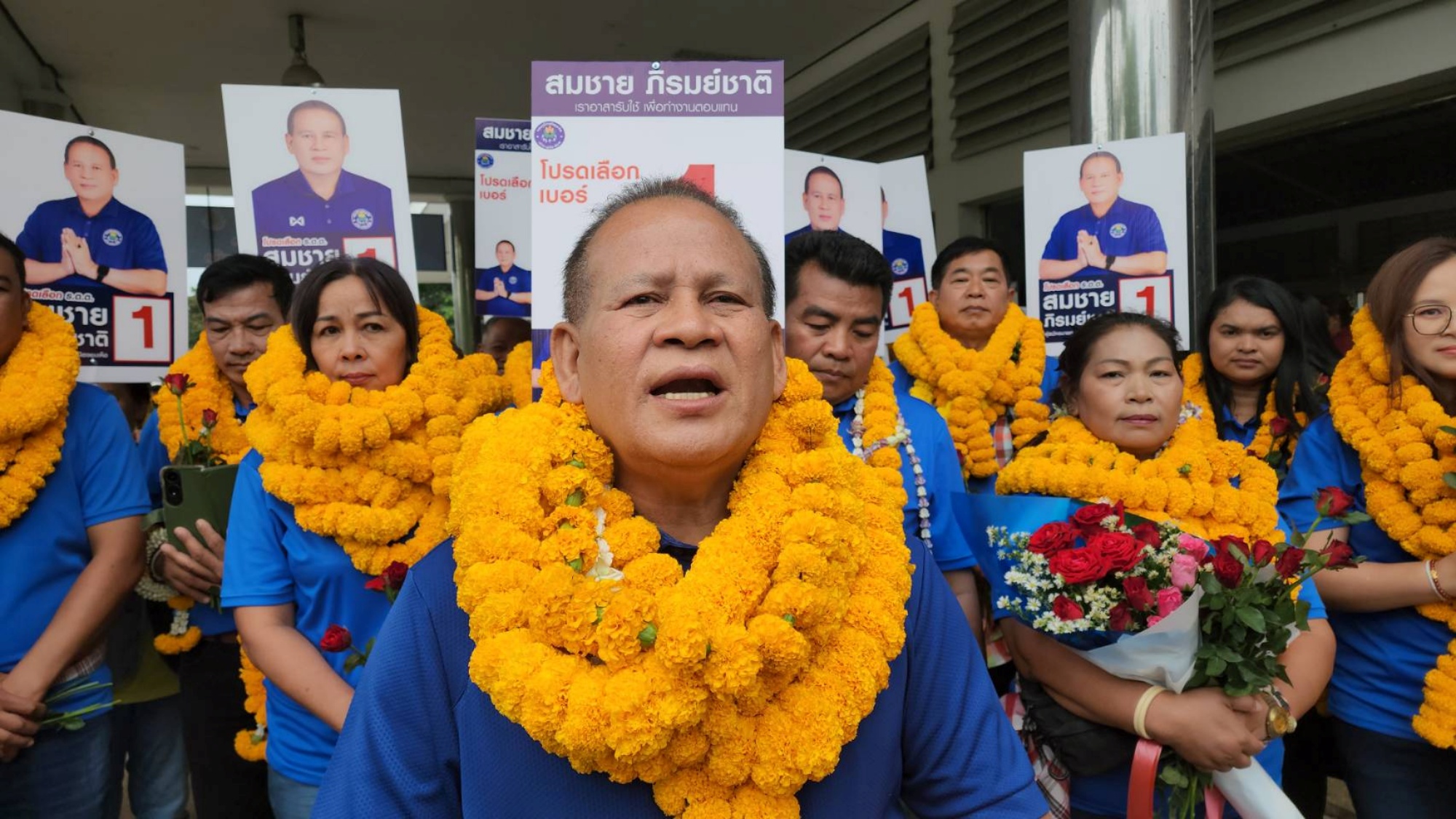 "อดีตนายกฯ สมชาย"ลุยขอคะแนนเสียงปชช.บุรีรัมย์มั่นใจคว้าเก้าอี้'นายกทม.ชุมเห็ด'อีกสมัย