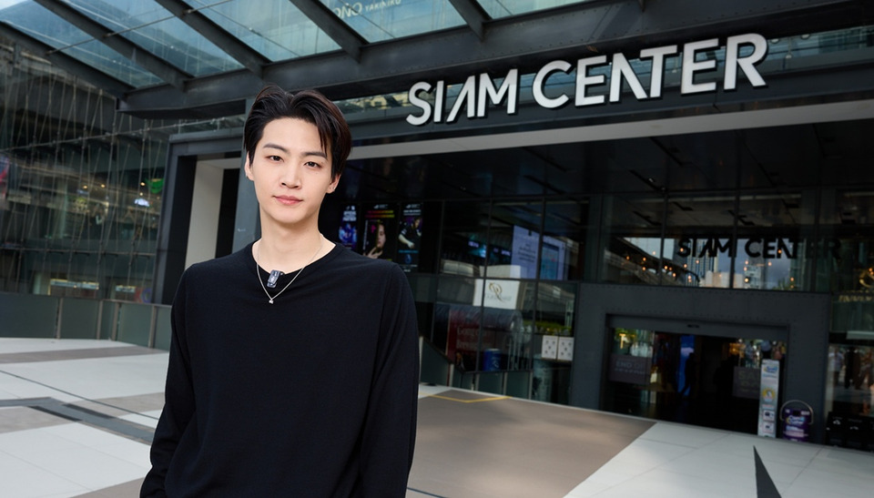 สยามเซ็นเตอร์ และสยามดิสคัฟเวอรี่ ต้อนรับ JAY B เช็กอินสยาม  ใกล้ชิดแฟนๆ แบบเอ็กซ์คลูซีฟ